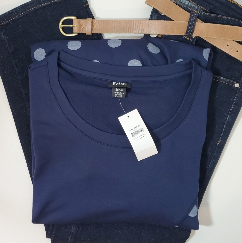NWT Evans Tunic Top Spot On Navy Blue Polka Dot - Size 26/28